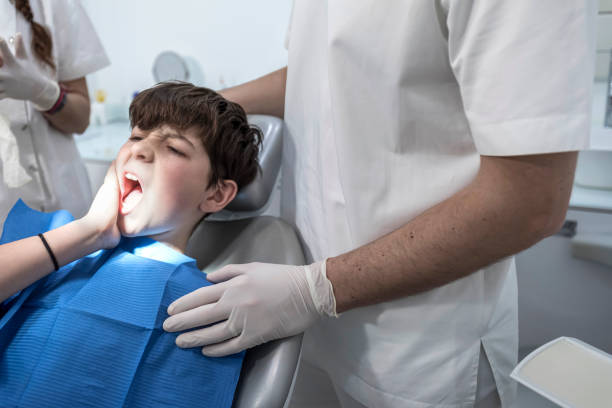 Best Emergency Dental Care for Broken or Chipped Teeth in Suitland, MD